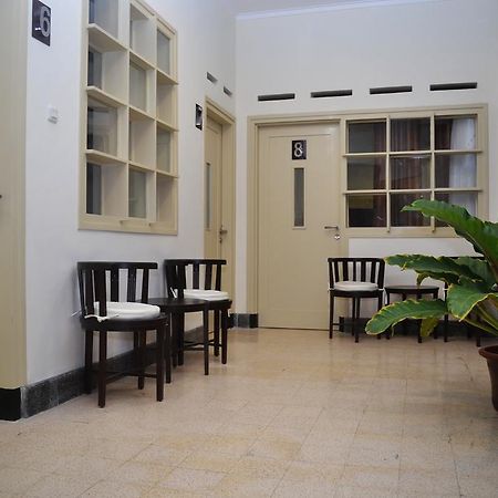 Srikandi Guesthouse Маланг Екстериор снимка