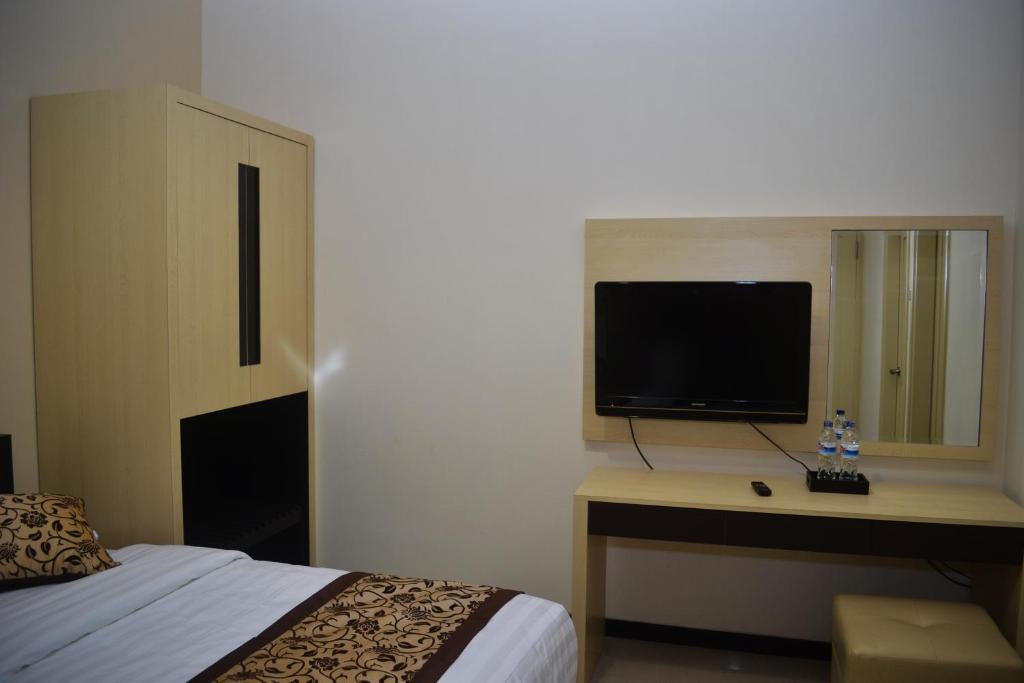 Srikandi Guesthouse Маланг Екстериор снимка